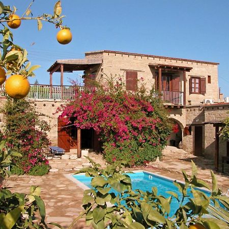 Myrto House Tochni Exterior photo